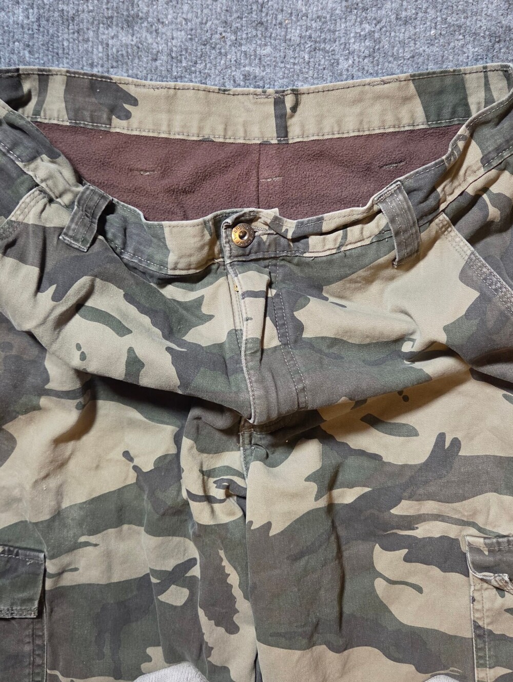 Wrangler Cargo Pants Camo Pattern Size 34 Waist